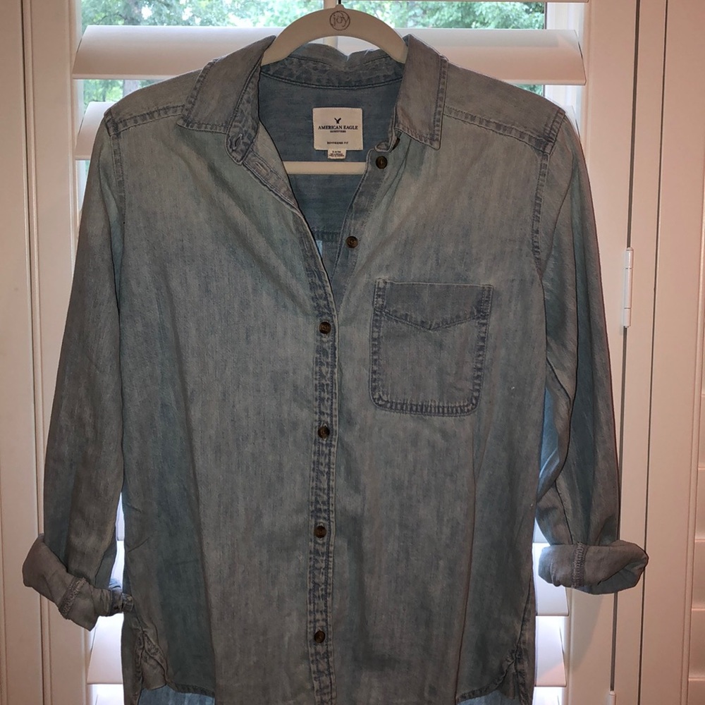 American Eagle long sleeve jean shirt